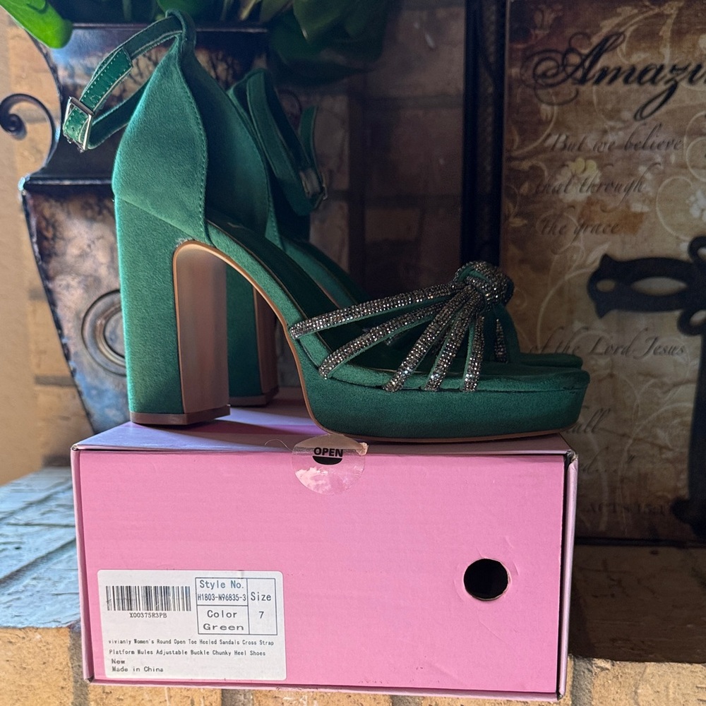 Viviana Green Strappy Heels